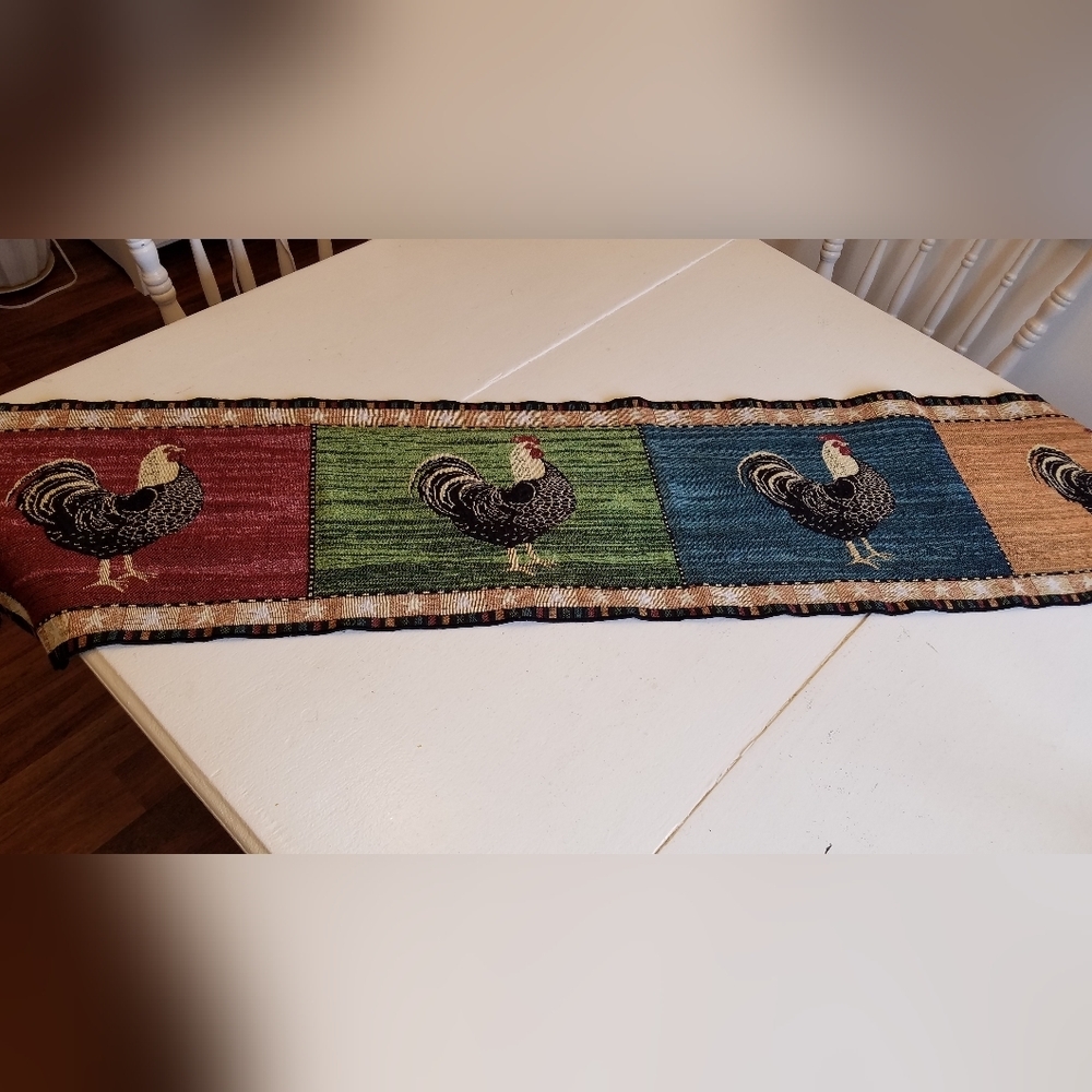 Warren Kimble Tapestry Chickens Table Runner with Tassels Country Farmhouse